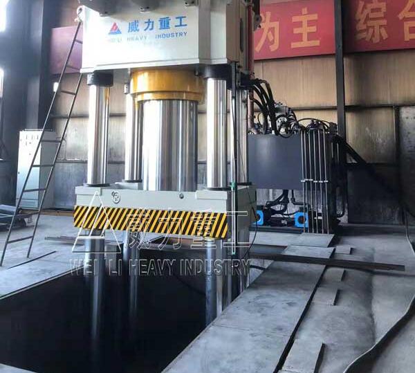 碳素坩埚粉末成型液压机